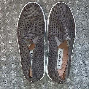 Steve Madden slip on shoes